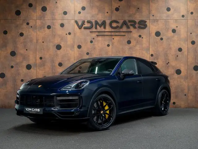 Photo 1 : Porsche Cayenne 2023 Petrol