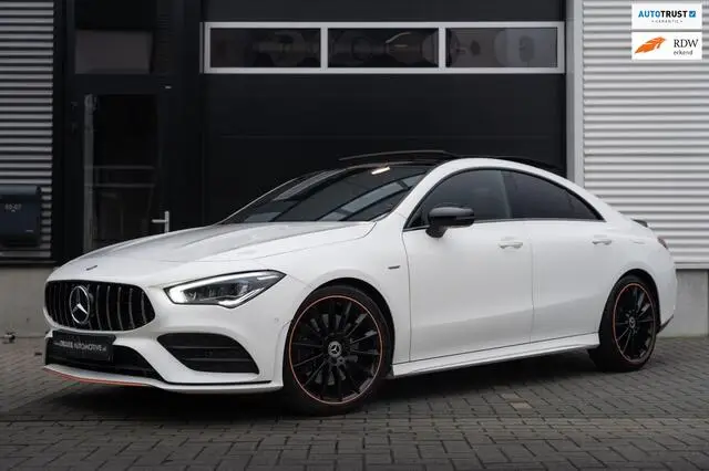 Photo 1 : Mercedes-benz Classe Cla 2019 Essence