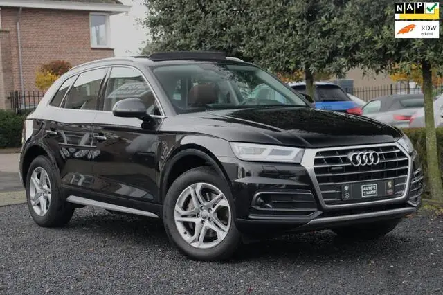 Photo 1 : Audi Q5 2018 Petrol