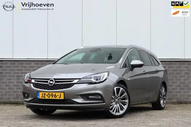 Photo 1 : Opel Astra 2016 Essence