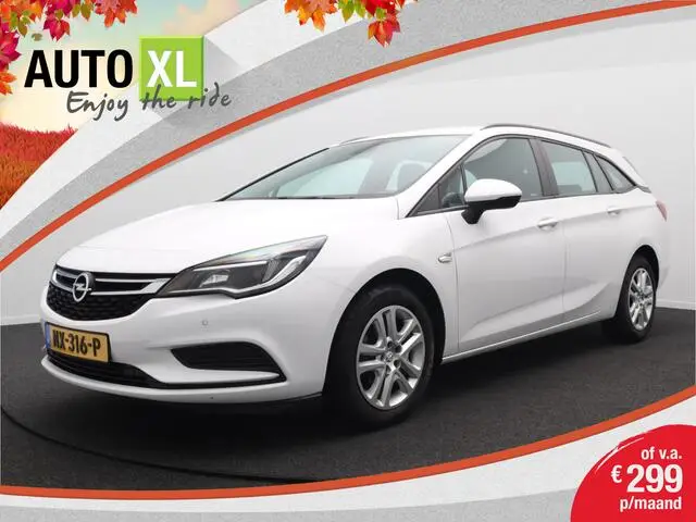 Photo 1 : Opel Astra 2017 Petrol