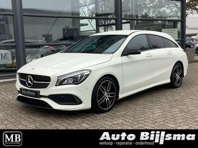 Photo 1 : Mercedes-benz Classe Cla 2017 Essence