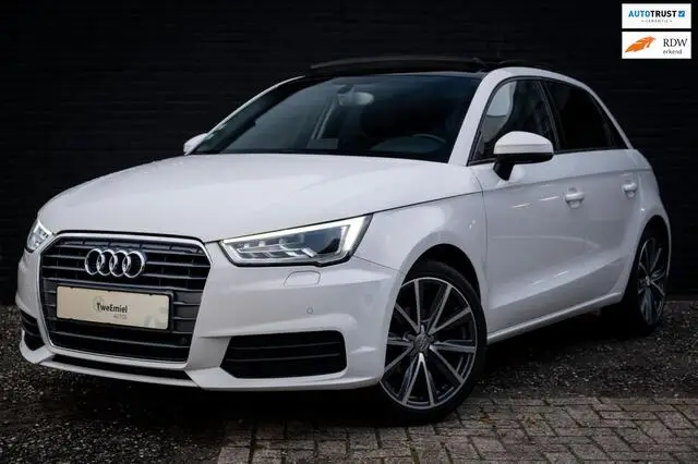 Photo 1 : Audi A1 2017 Petrol