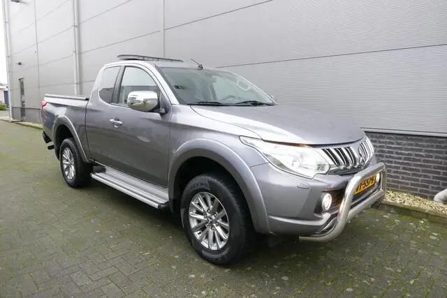 Photo 1 : Mitsubishi L200 2016 Diesel