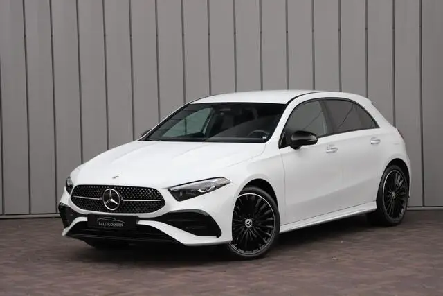 Photo 1 : Mercedes-benz Classe A 2023 Hybride