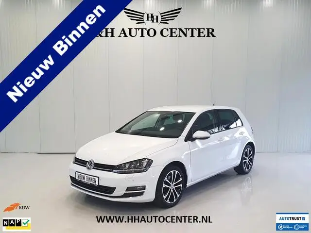 Photo 1 : Volkswagen Golf 2016 Petrol