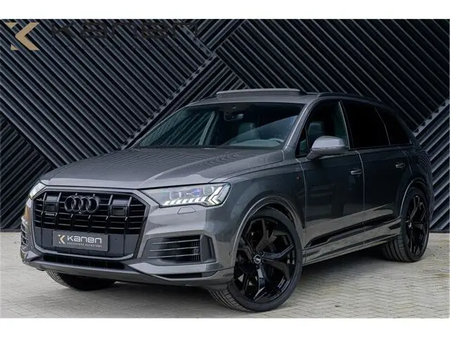 Photo 1 : Audi Q7 2021 Hybride