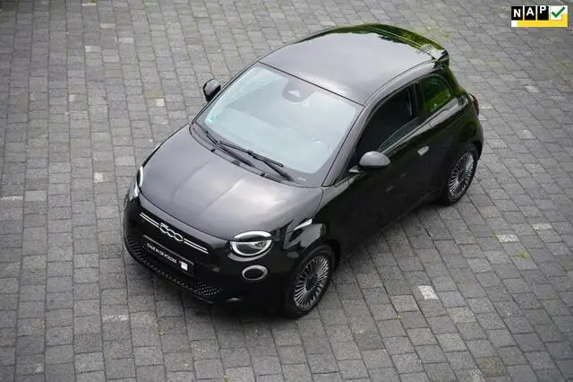 Photo 1 : Fiat 500 2021 Électrique