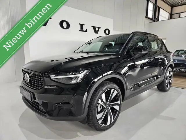 Photo 1 : Volvo Xc40 2024 Petrol