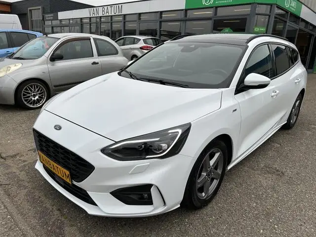 Photo 1 : Ford Focus 2018 Essence