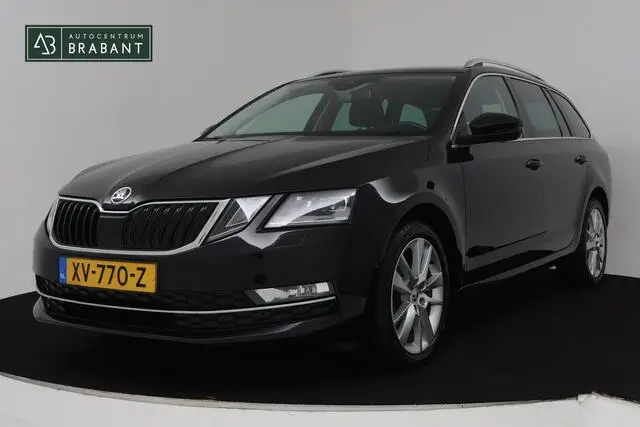 Photo 1 : Skoda Octavia 2019 Petrol