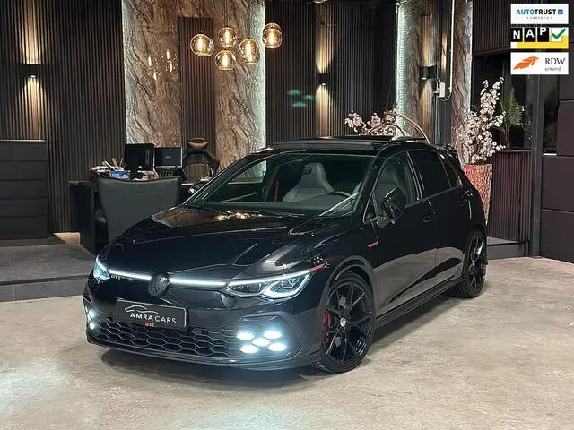 Photo 1 : Volkswagen Golf 2020 Essence