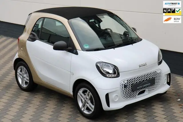 Photo 1 : Smart Fortwo 2021 Electric