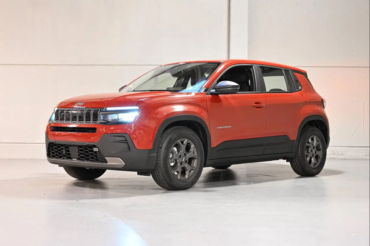 Photo 1 : Jeep Avenger 2023 Petrol