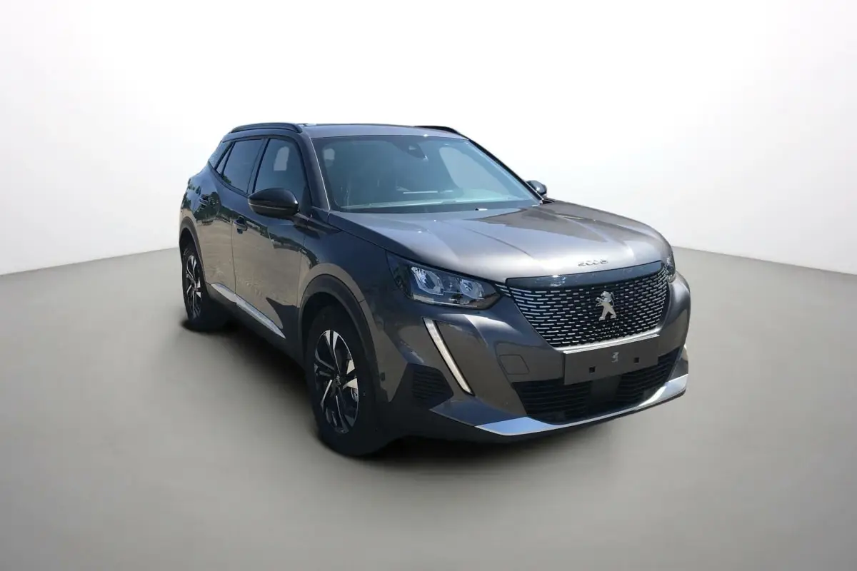 Photo 1 : Peugeot 2008 2023 Petrol