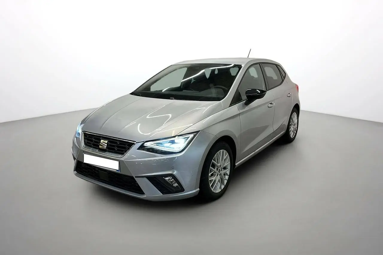 Photo 1 : Seat Ibiza 2024 Petrol